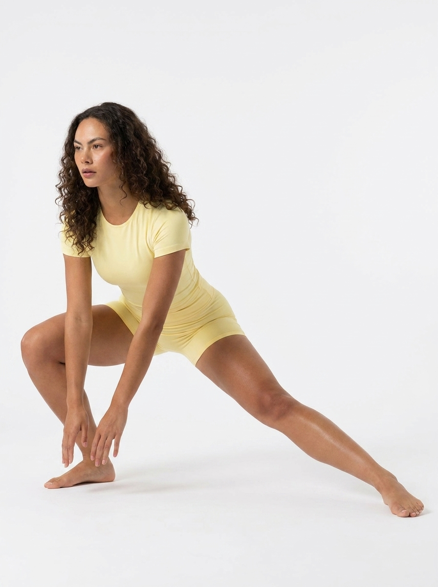 Butter Glow Sculpt Set — lateral lunge