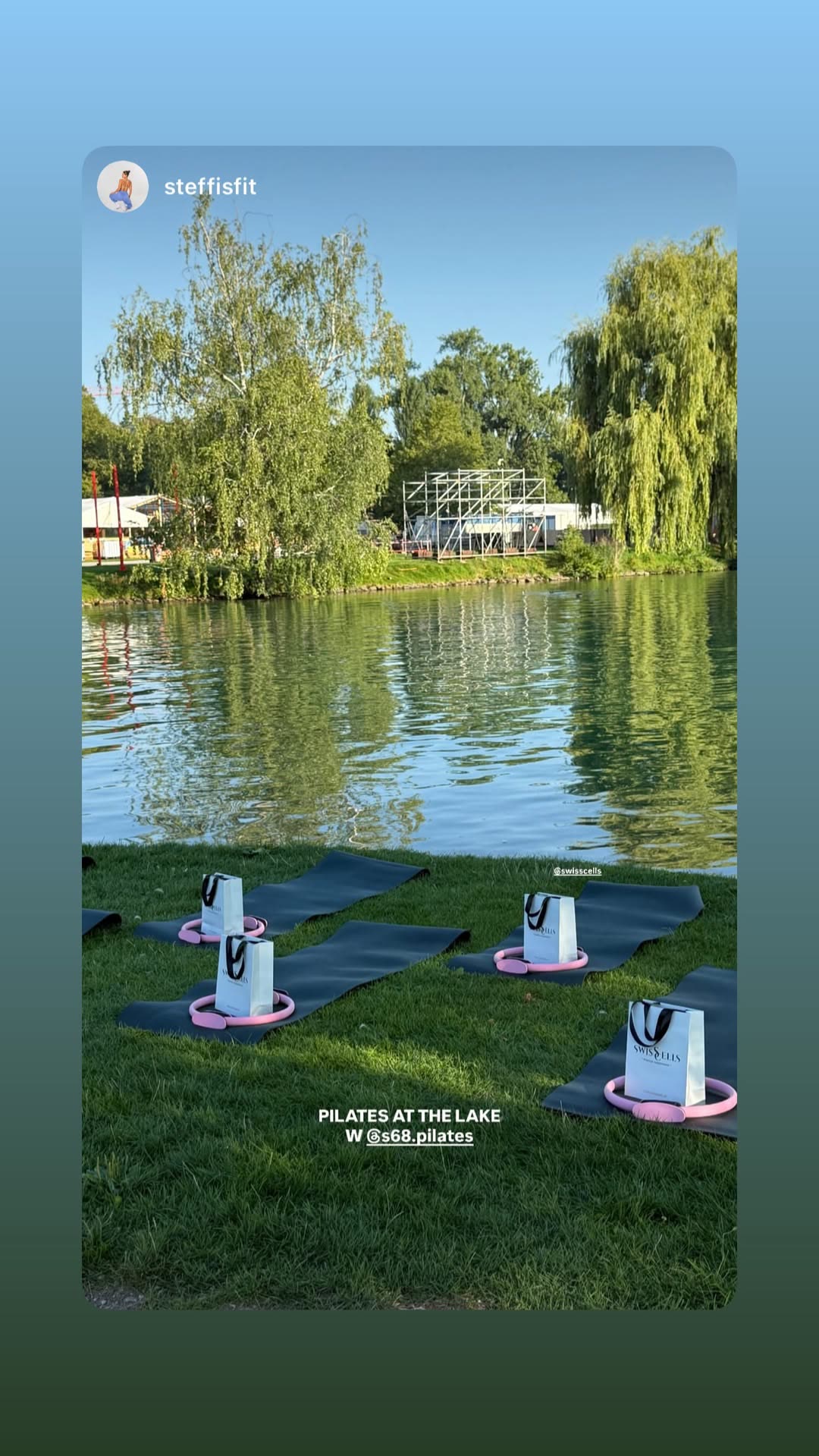 Lake Zürich — Sunday morning class on the boardwalk